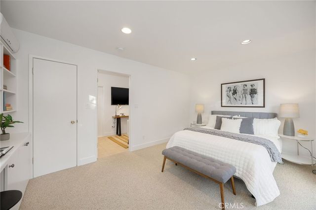 5901 Nita Avenue, Woodland Hills, CA 91367