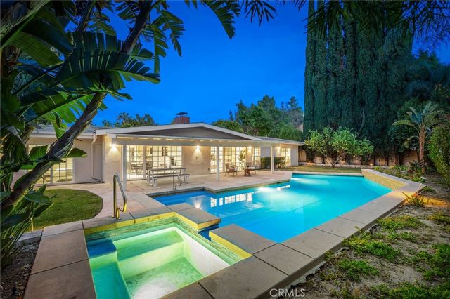 5901 Nita Avenue, Woodland Hills, CA 91367