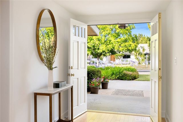 5901 Nita Avenue, Woodland Hills, CA 91367