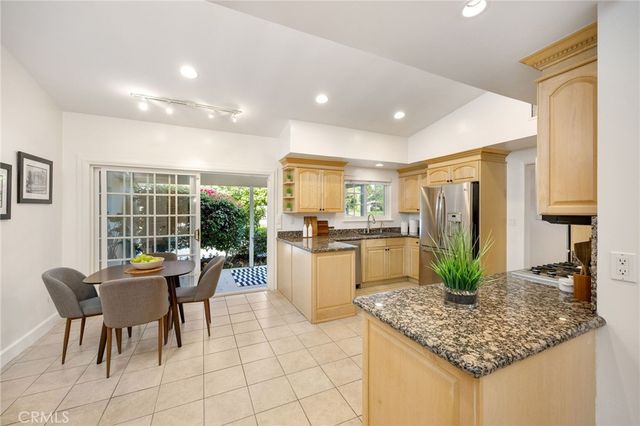 5901 Nita Avenue, Woodland Hills, CA 91367
