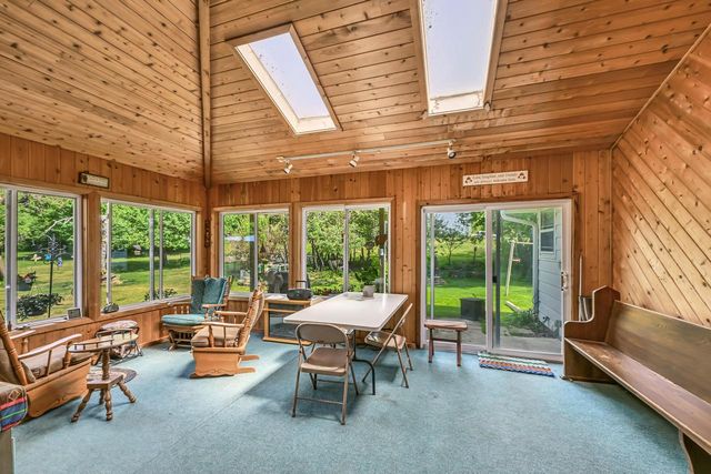 N69W29463 River Front DRIVE, Hartland, WI 53029