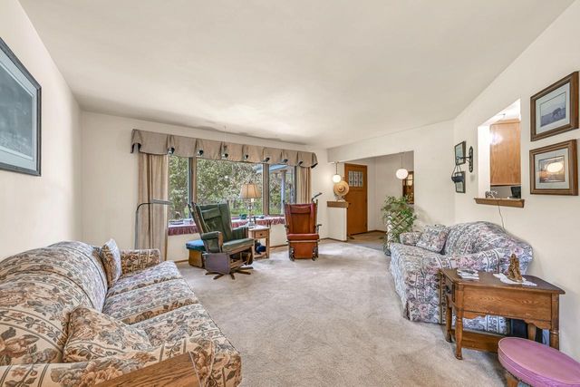 N69W29463 River Front DRIVE, Hartland, WI 53029