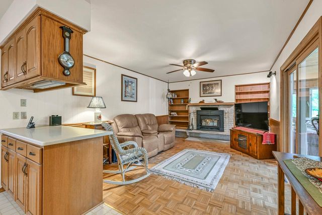 N69W29463 River Front DRIVE, Hartland, WI 53029
