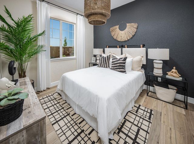 5073 Brooks Cir, Folsom, CA 95630