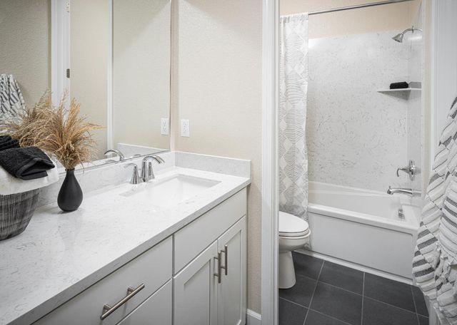 5073 Brooks Cir, Folsom, CA 95630