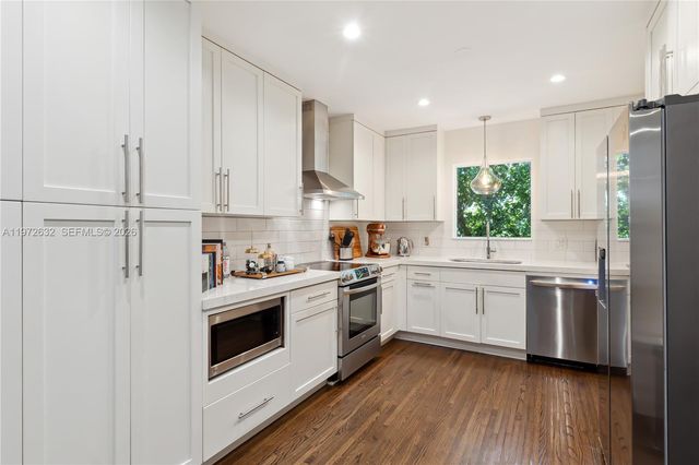 408 Como Ave, Coral Gables, FL 33146