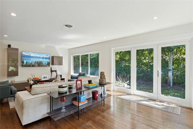 408 Como Ave, Coral Gables, FL 33146