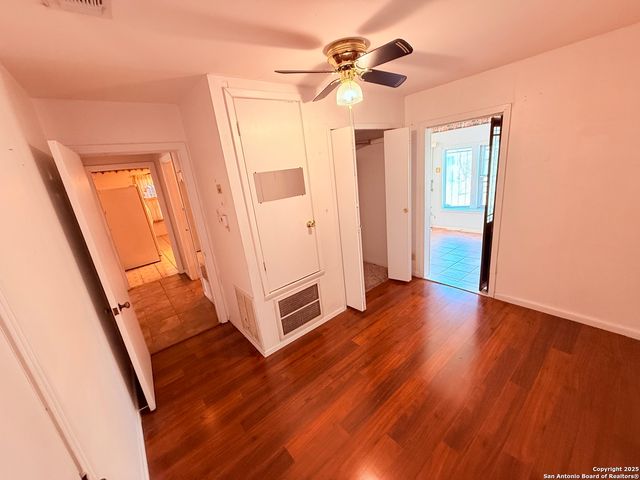 1911 Beechaven, San Antonio, TX 78207