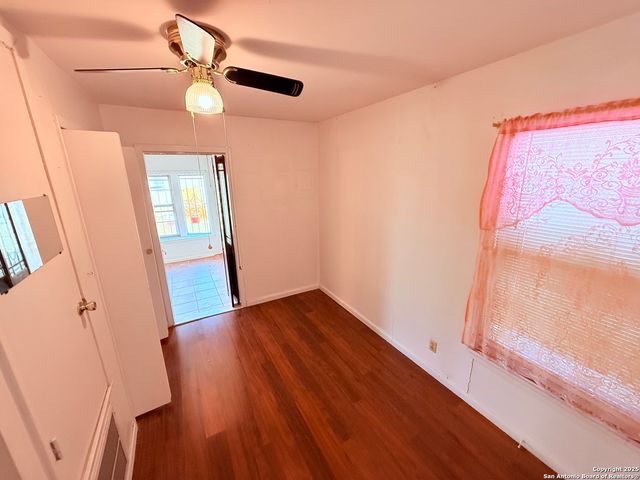 1911 Beechaven, San Antonio, TX 78207