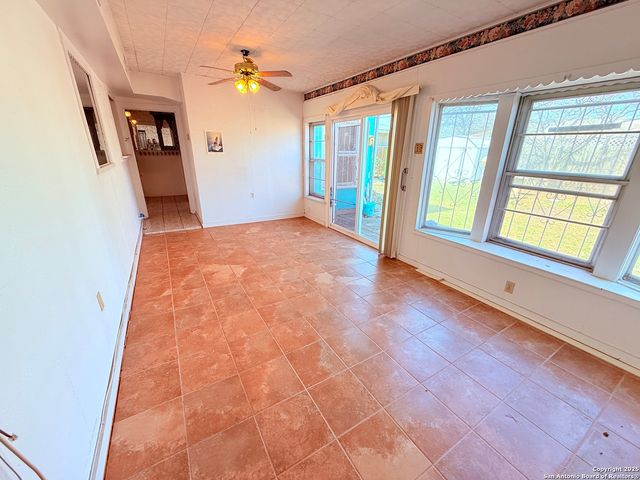 1911 Beechaven, San Antonio, TX 78207