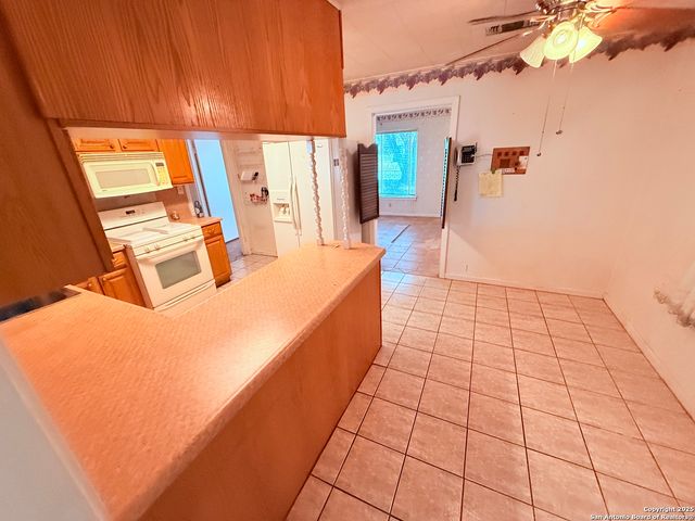 1911 Beechaven, San Antonio, TX 78207