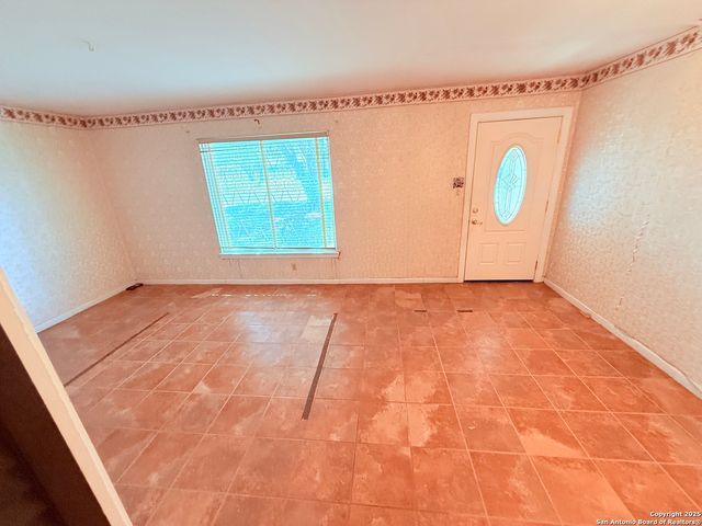 1911 Beechaven, San Antonio, TX 78207