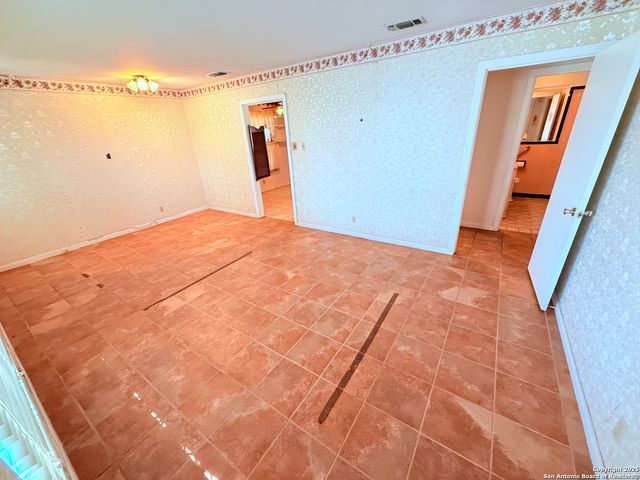 1911 Beechaven, San Antonio, TX 78207