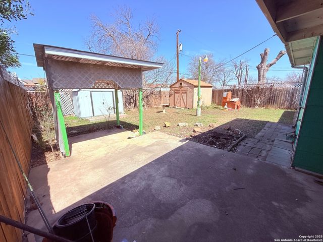 1911 Beechaven, San Antonio, TX 78207