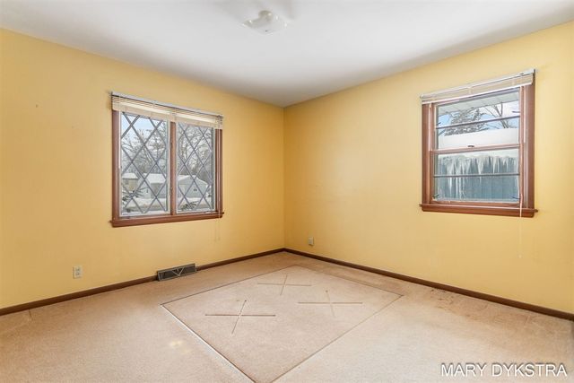 409 W Lakewood Boulevard, Holland, MI 49424