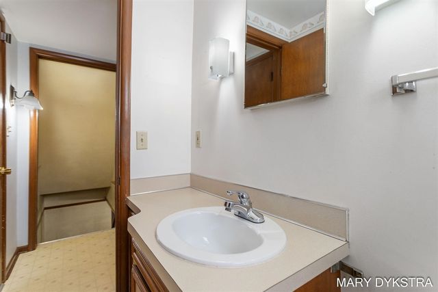 409 W Lakewood Boulevard, Holland, MI 49424