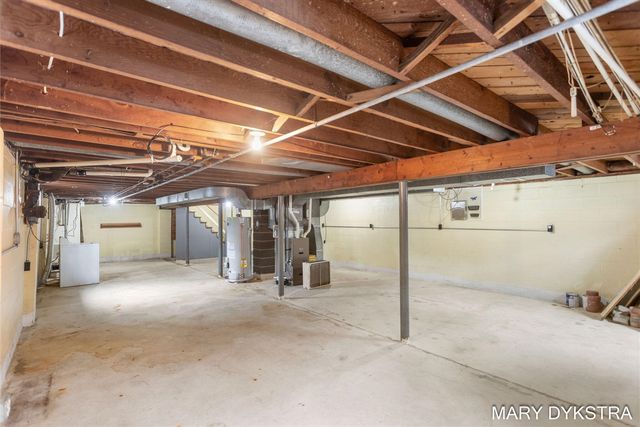 409 W Lakewood Boulevard, Holland, MI 49424