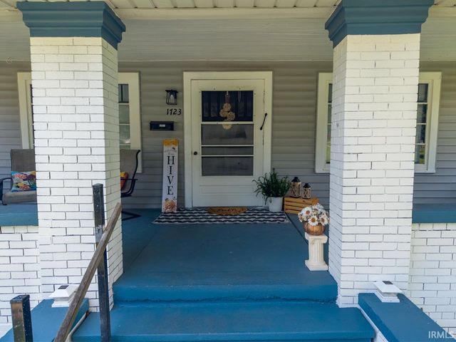1723 Thompson Avenue, Terre Haute, IN 47803