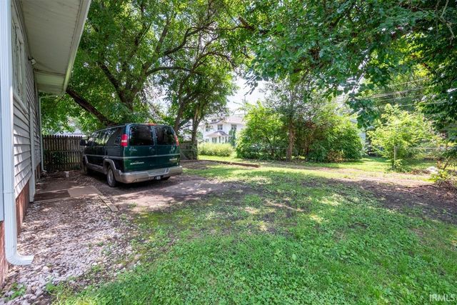 1723 Thompson Avenue, Terre Haute, IN 47803