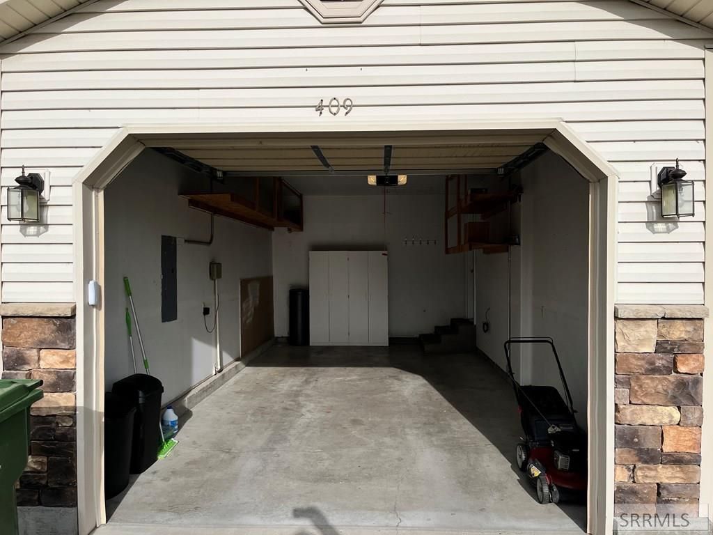 Image 4 of property listing at 409 Neff Circle, Blackfoot, ID 83221