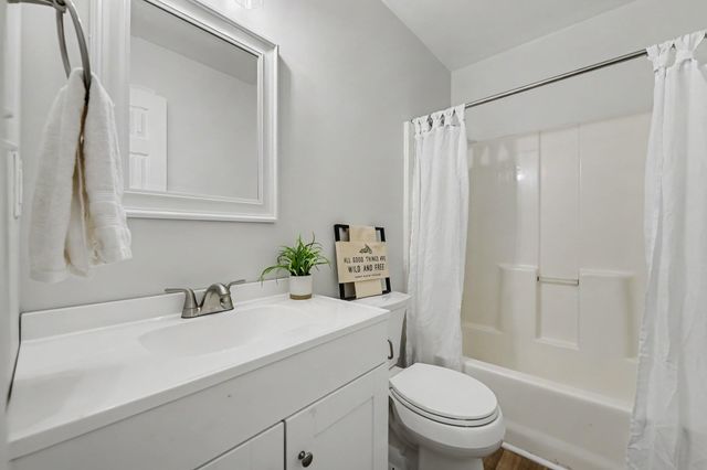 218 Beverly Drive, Ladson, SC 29456