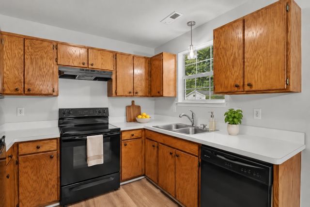 218 Beverly Drive, Ladson, SC 29456