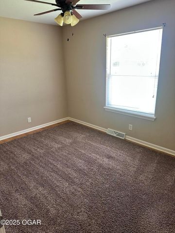 2223 Texas Avenue, Joplin, MO 64804