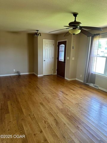 2223 Texas Avenue, Joplin, MO 64804