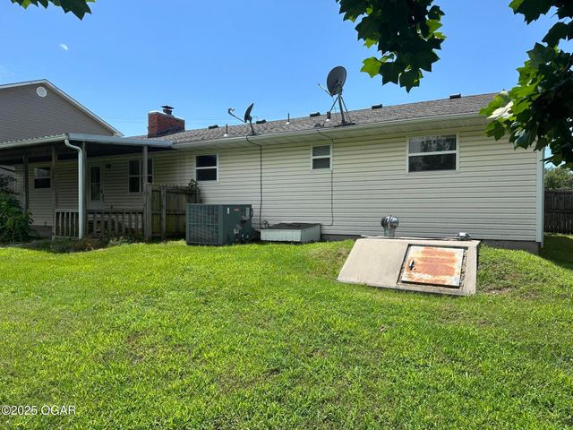 2223 Texas Avenue, Joplin, MO 64804
