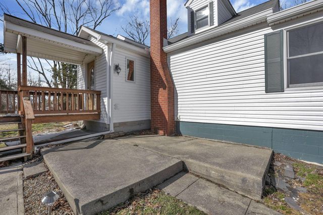 5850 Borah Hill Road, Sugar Grove, OH 43155