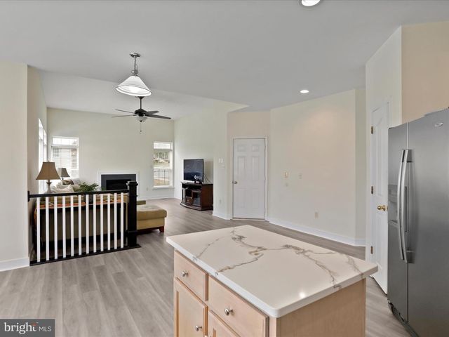 17402 COBB CT, Hagerstown, MD 21740