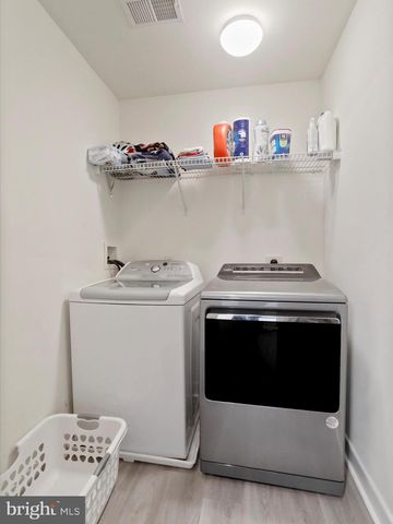 17402 COBB CT, Hagerstown, MD 21740