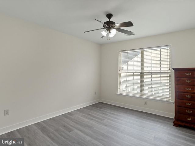 17402 COBB CT, Hagerstown, MD 21740