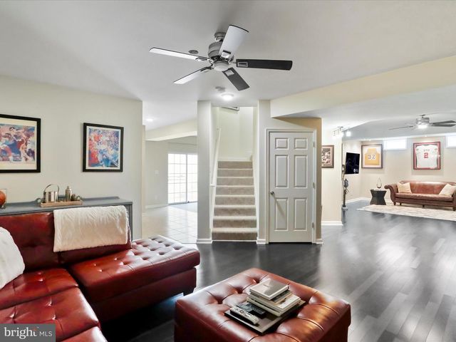 17402 COBB CT, Hagerstown, MD 21740