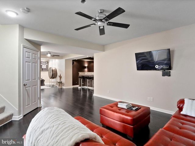 17402 COBB CT, Hagerstown, MD 21740