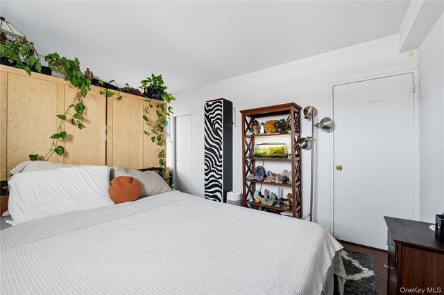 33-65 14th Street 11A, Astoria, NY 11106