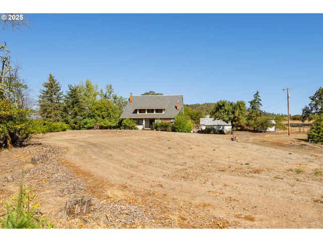 7505 GARDEN VALLEY Rd 7, Roseburg, OR 97471