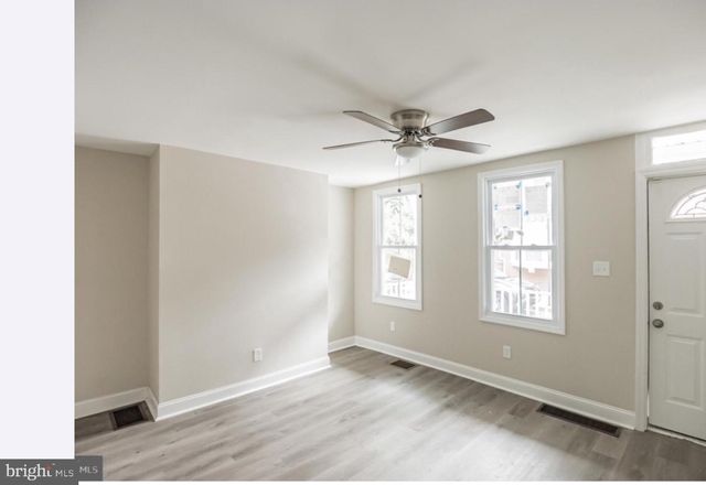 404 LAWRENCE ST, Burlington, NJ 08016