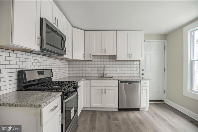 404 LAWRENCE ST, Burlington, NJ 08016