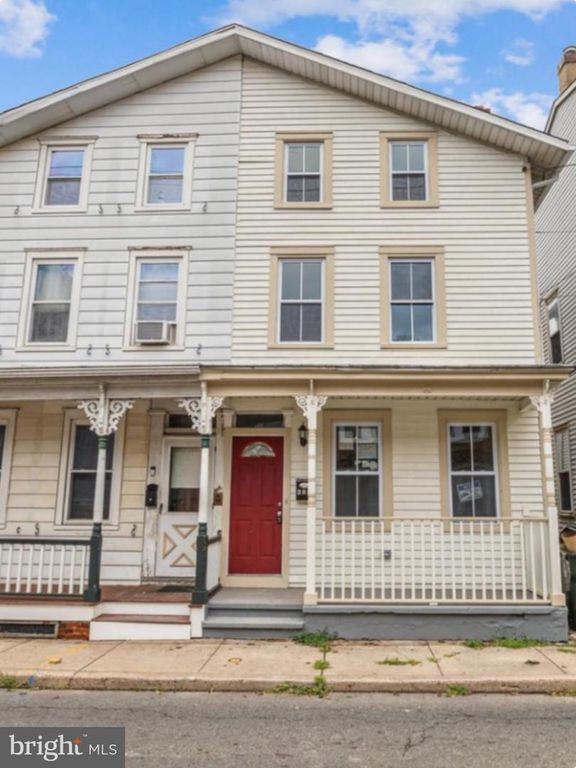 404 LAWRENCE ST, Burlington, NJ 08016