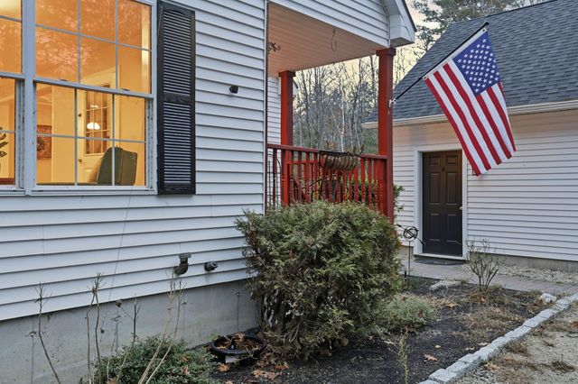 249 Cooper Hill Road, Nottingham, NH 03290