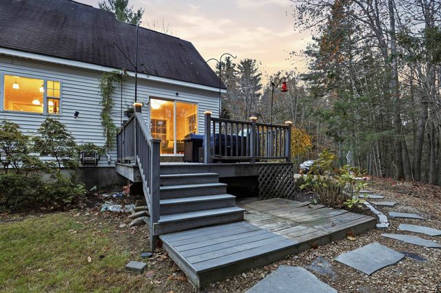 249 Cooper Hill Road, Nottingham, NH 03290