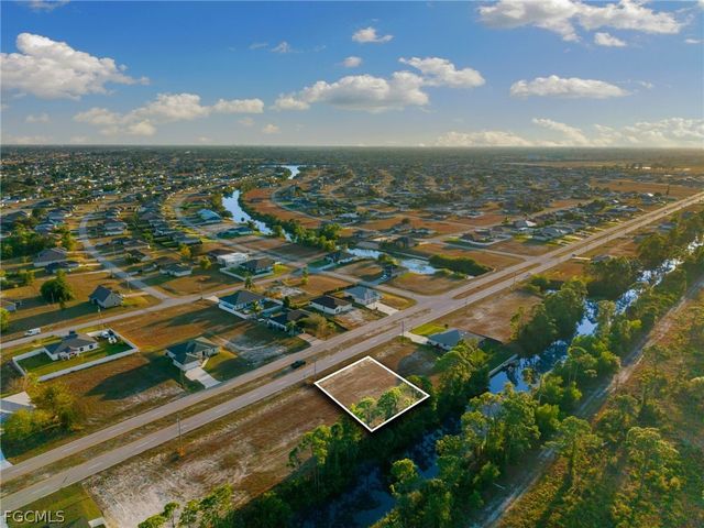 401 Wilmington PKWY, Cape Coral, FL 33993