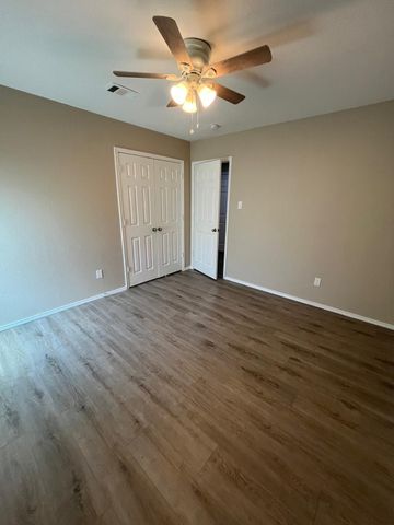 2210 Marvin Drive, Lancaster, TX 75134
