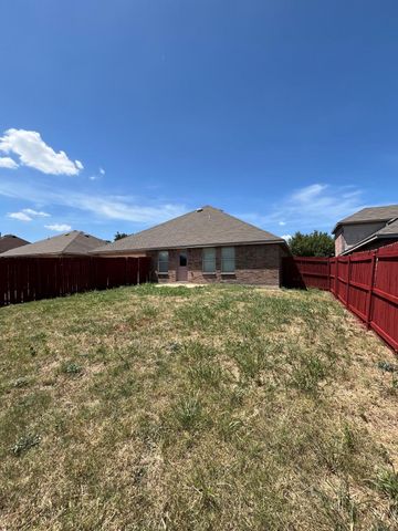 2210 Marvin Drive, Lancaster, TX 75134