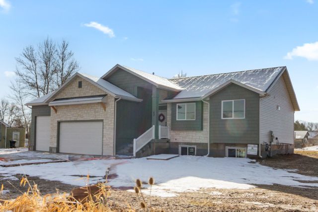42 E 200 S, Wellsville, UT 84339