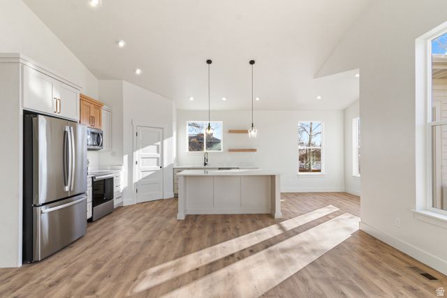 42 E 200 S, Wellsville, UT 84339