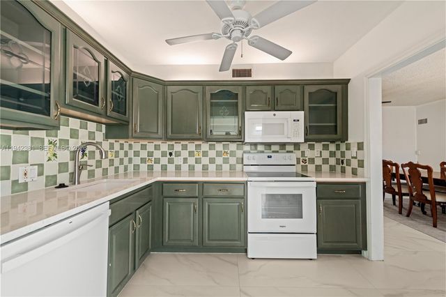 1470 N Treasure Dr, North Bay Village, FL 33141