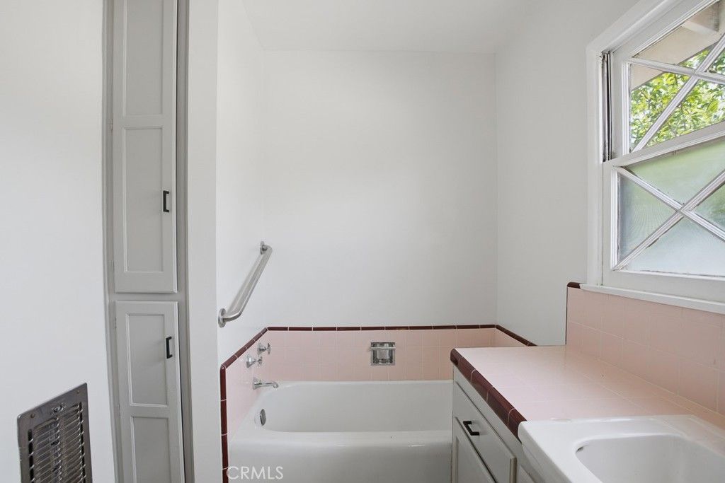 Image 17 of property listing at 11817 Peach Tree Circle, Yucaipa, CA 92399