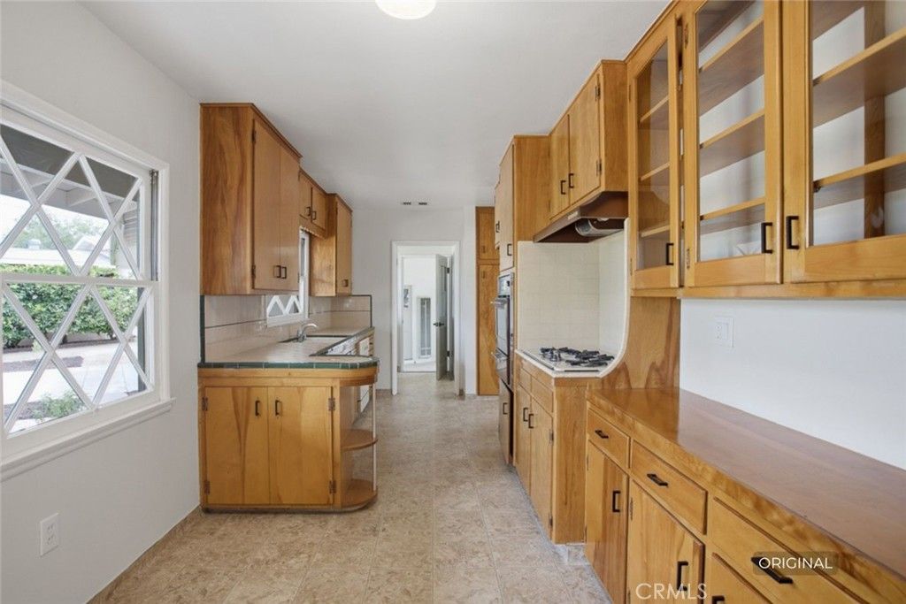 Image 4 of property listing at 11817 Peach Tree Circle, Yucaipa, CA 92399